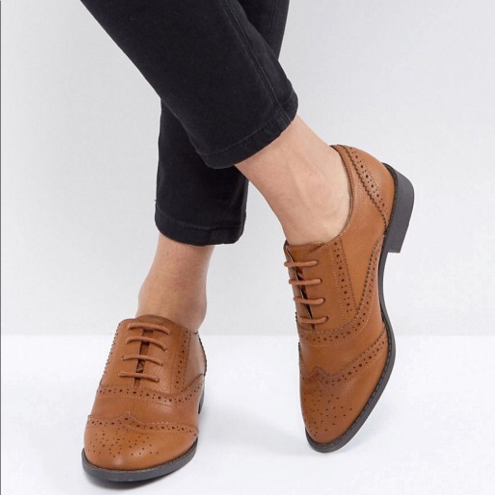 ASOS DESIGN Manic flat brogues